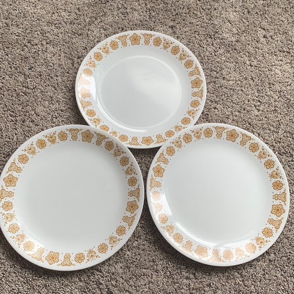 Vintage Corelle By Corning 10β Butterfly Gold Dinner Plate - Picture 3 of 9